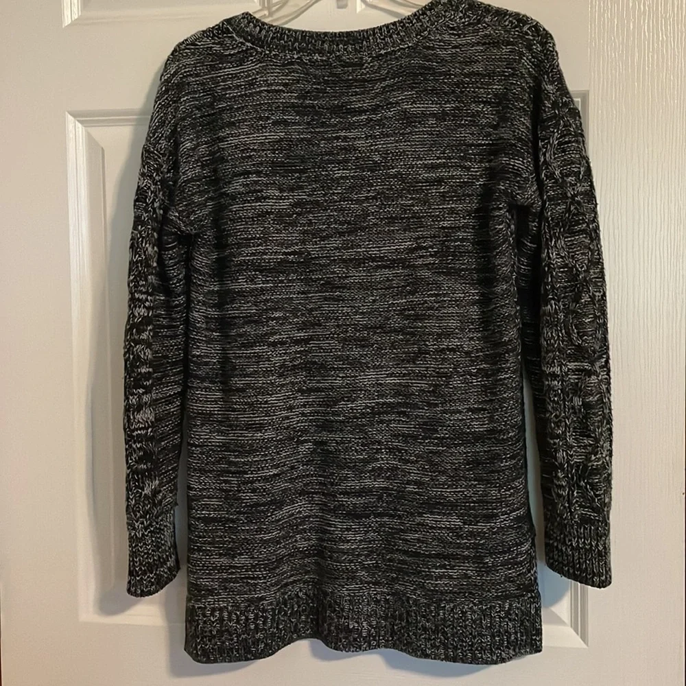 FADED GLORY V-Neck Pullover Sweater Juniors L Gray
